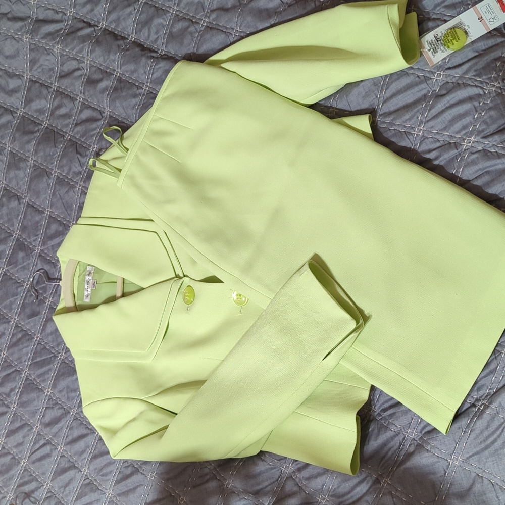 Evan Picone Spring Suit sz 12 New!